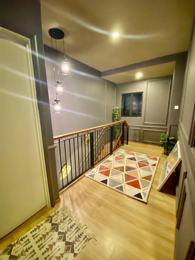 Faizal Madhi Homestay Kuching Exterior photo